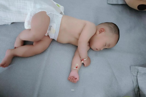 武穴宝宝总是摇头怎么回事